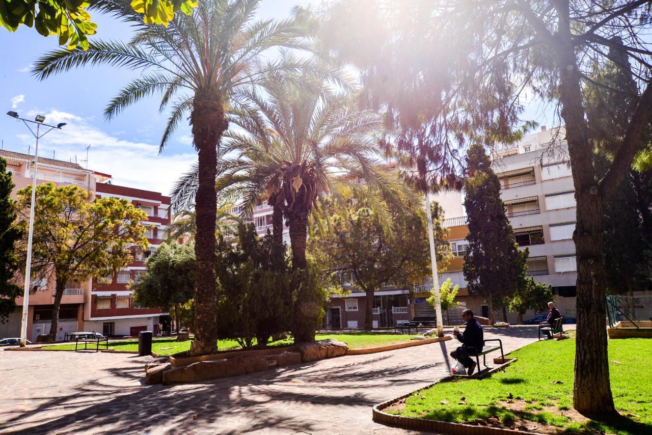 Holiday Studio Jardin Playa Torrevieja Zewnętrze zdjęcie