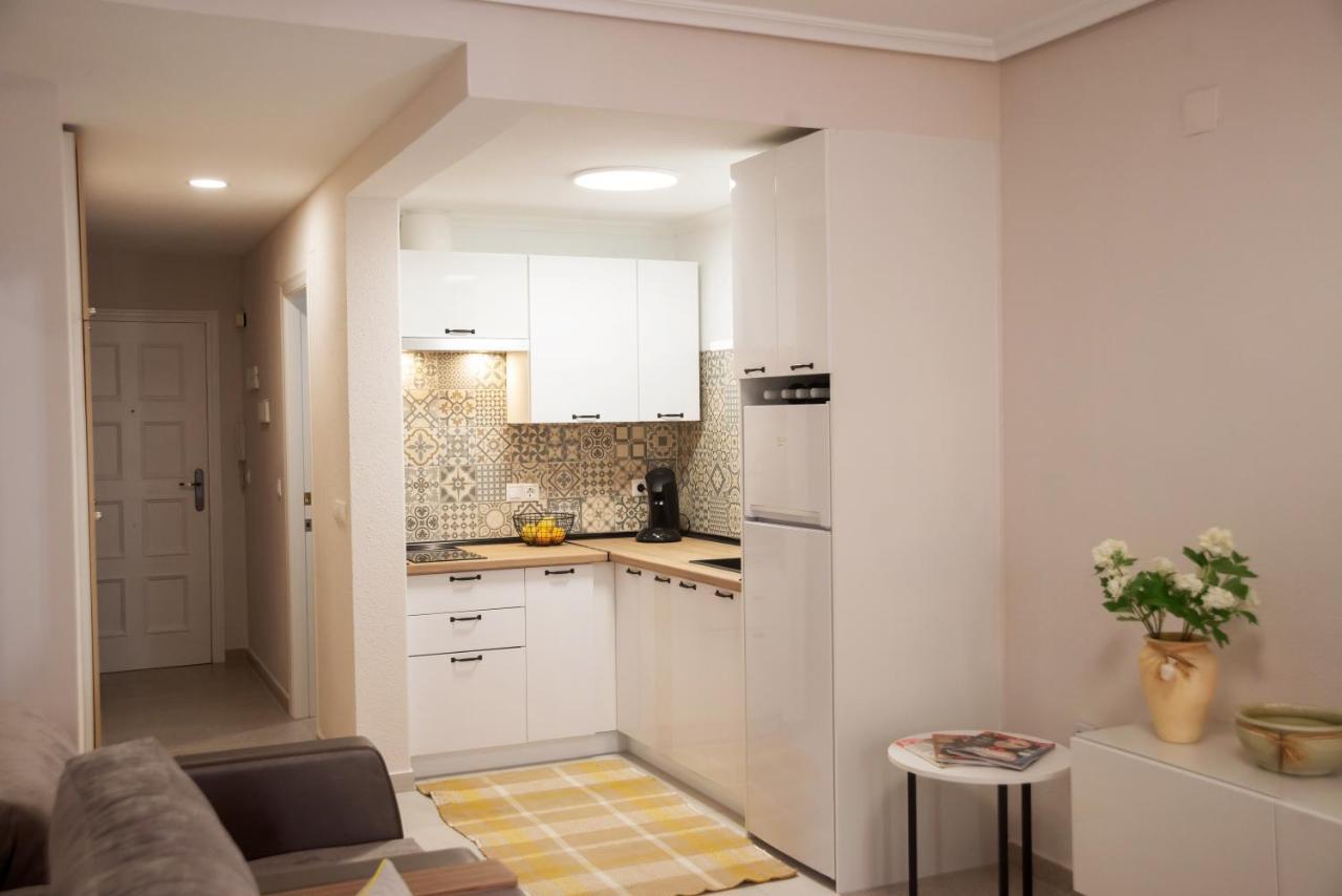Holiday Studio Jardin Playa Torrevieja Zewnętrze zdjęcie